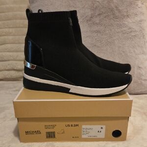 Michael Kors Skyler Black and White Women's Sneakers